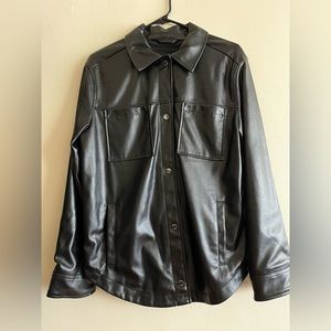 HOLLISTER SMALL black faux leather jacket